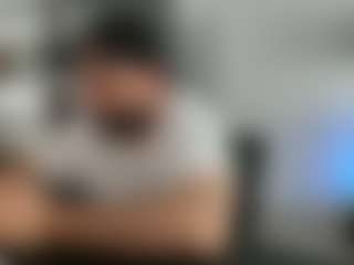 Live cam show with Dravenpeak - Bear on Livezox