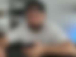 Live cam show with Dravenpeak - Black Hair on Livezox