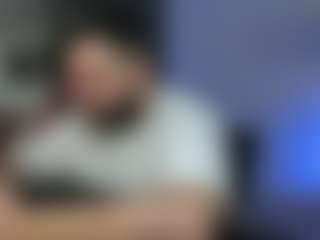 Live cam show with Dravenpeak - Bear on Camsoda