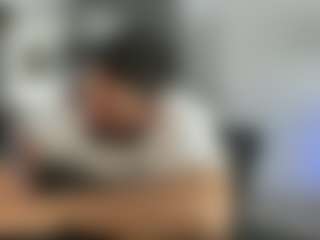 Live cam show with Dravenpeak - English on Mixed Magazine Live