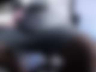 Live cam show with Dravenpeak - Brown Eyes on StripNow
