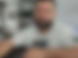 Live cam show with Dravenpeak - White on Stripli.com