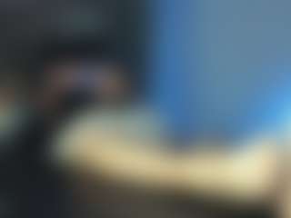 Live cam show with Dravenpeak - Tease on eurowanks.com