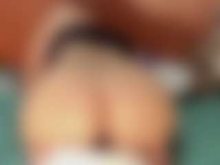 Live cam show with EiaSwon - Facial Piercings on CamClone