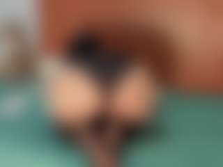 Live cam show with EiaSwon - Smoking on Streamer API