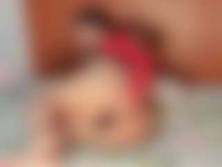 Live cam show with EiaSwon - Facial Piercings on Cam Slut