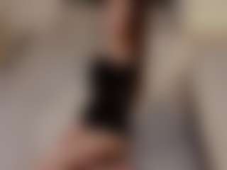 Live cam show with FrancineBritnell - Skinny on galaxygirlnitro.com