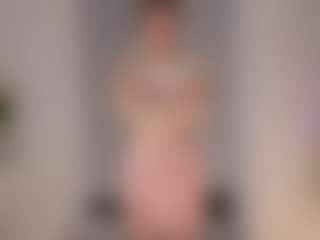 Live cam show with FrancineBritnell - Thin on Camsoda