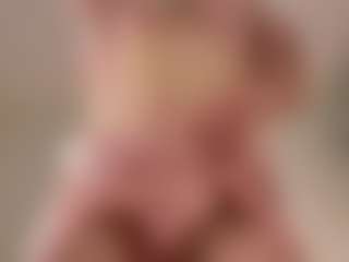 Live cam show with FrancineBritnell - Teen (18+) on pussylord.com