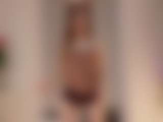 FrancineBritnell's Live Sex Cam Show