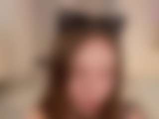 Live cam show with FrancineBritnell - Big Tits on Hubzter Live