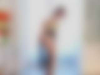Live cam show with FrancineBritnell - Doggy on Uber Horny