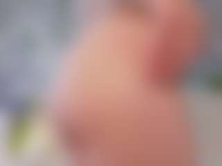 Live cam show with FrancineBritnell - Twerk on fapnchat