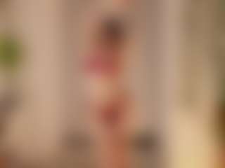 Live cam show with FrancineBritnell - Doggy on Camsoda