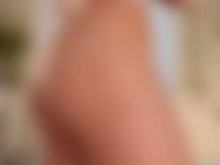 Live cam show with FrancineBritnell - Gape on SinfulBabes