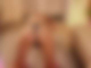 Live cam show with FrancineBritnell - Control on Milfs Live
