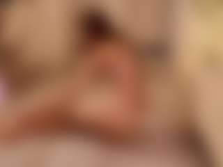 Live cam show with FrancineBritnell - Ahegao on Dare Cams