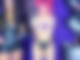 Live cam show with lucyqueenss - Teen (18+) on Fling VIP Chat