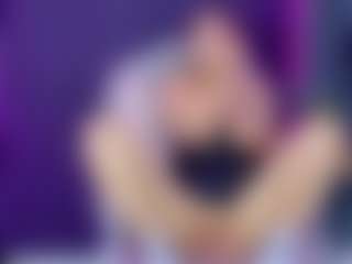 Live cam show with lucyqueenss - Mature on Stripli.com