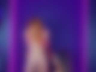 lucyqueenss's Live Sex Cam Show