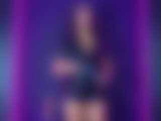 lucyqueenss's Live Sex Cam Show
