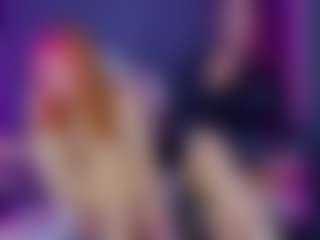 Live cam show with lucyqueenss - Average on Milfs Live