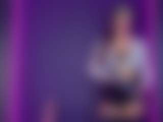 Live cam show with lucyqueenss - Dirty Talk on Dolls Live
