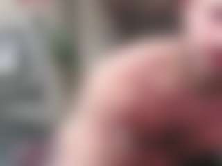 Spettacolo in cam dal vivo con STELLAA_GATES - Blowjob su Camsoda