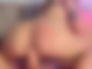 Live cam show with hellzel-moon - Fuck on Dare Cams