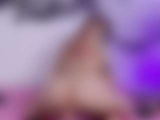 Live cam show with hellzel-moon - Pantyhose on StripNow