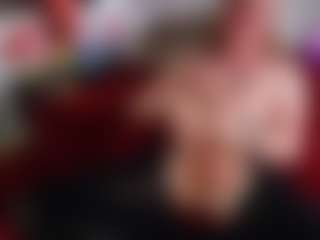 Live cam show with JonnieHagard - Drinking on Camsoda