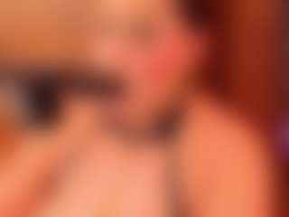 Live cam show with Miia-Hurrem - Red Hair on Milfs Live