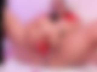Live cam show with Miia-Hurrem - Red Hair MILF on Hubzter Live