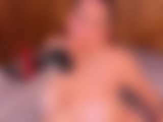 Live cam show with Miia-Hurrem - Middle Aged on sexytreat.net