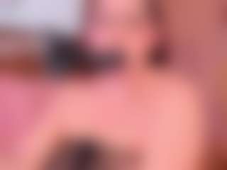 Live cam show with Miia-Hurrem - Middle Aged on Camsoda