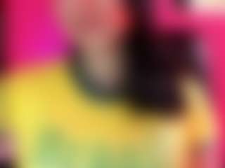 Live cam show with Naomi-Gomez - Curvy on Fapmatic.com