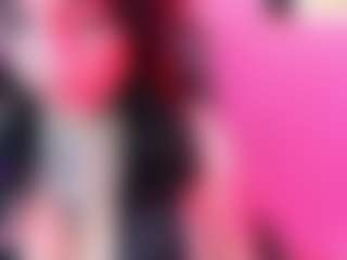 Live cam show with Naomi-Gomez - French on Milfs Live | colombia