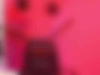 Live cam show with Naomi-Gomez - Aussie on Milfs Live