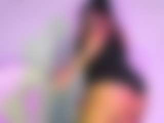 Live cam show with Valery_Goldsex - Average on intimatelivegirls.com