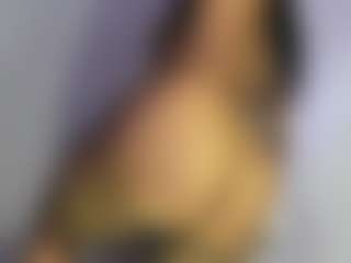Live cam show with Valery_Goldsex - Average on Camiplay Live