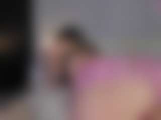 Live cam show with violeta-olsen - Shaved Pussy on Cam Slut