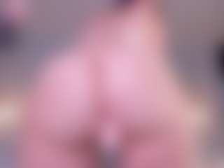 Live cam show with violeta-olsen - Middle Aged on intimatelivegirls.com