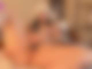 Live cam show with violeta-olsen - Brown Hair Petite on TeamSkeetLive