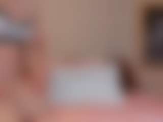 Live cam show with violeta-olsen - Tattoos Brown Hair on Camming Site