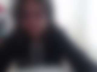 Live cam show with Dominica3 - Erotic Dance on CamClone