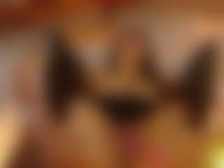 Live cam show with sofiiadiaz0805 - Brown Eyes Mature on wildcum.com