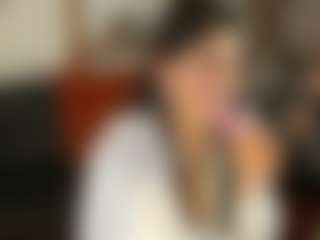Live cam show with sofiiadiaz0805 - Submissive on SmokeAndPoke