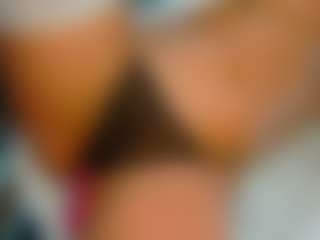 Live cam show with sofiiadiaz0805 - Shaved Pussy MILF on SquirtSoMuch