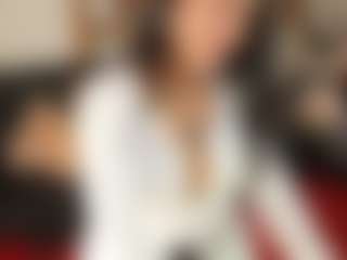 Spettacolo in cam dal vivo con sofiiadiaz0805 - Handjob su Camsoda