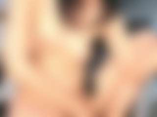 Yunleah's Live Sex Cam Show